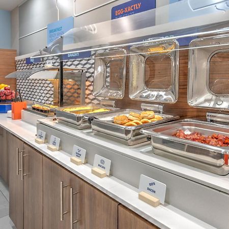 Holiday Inn Express Hotel & Suites Dallas West By Ihg Εξωτερικό φωτογραφία