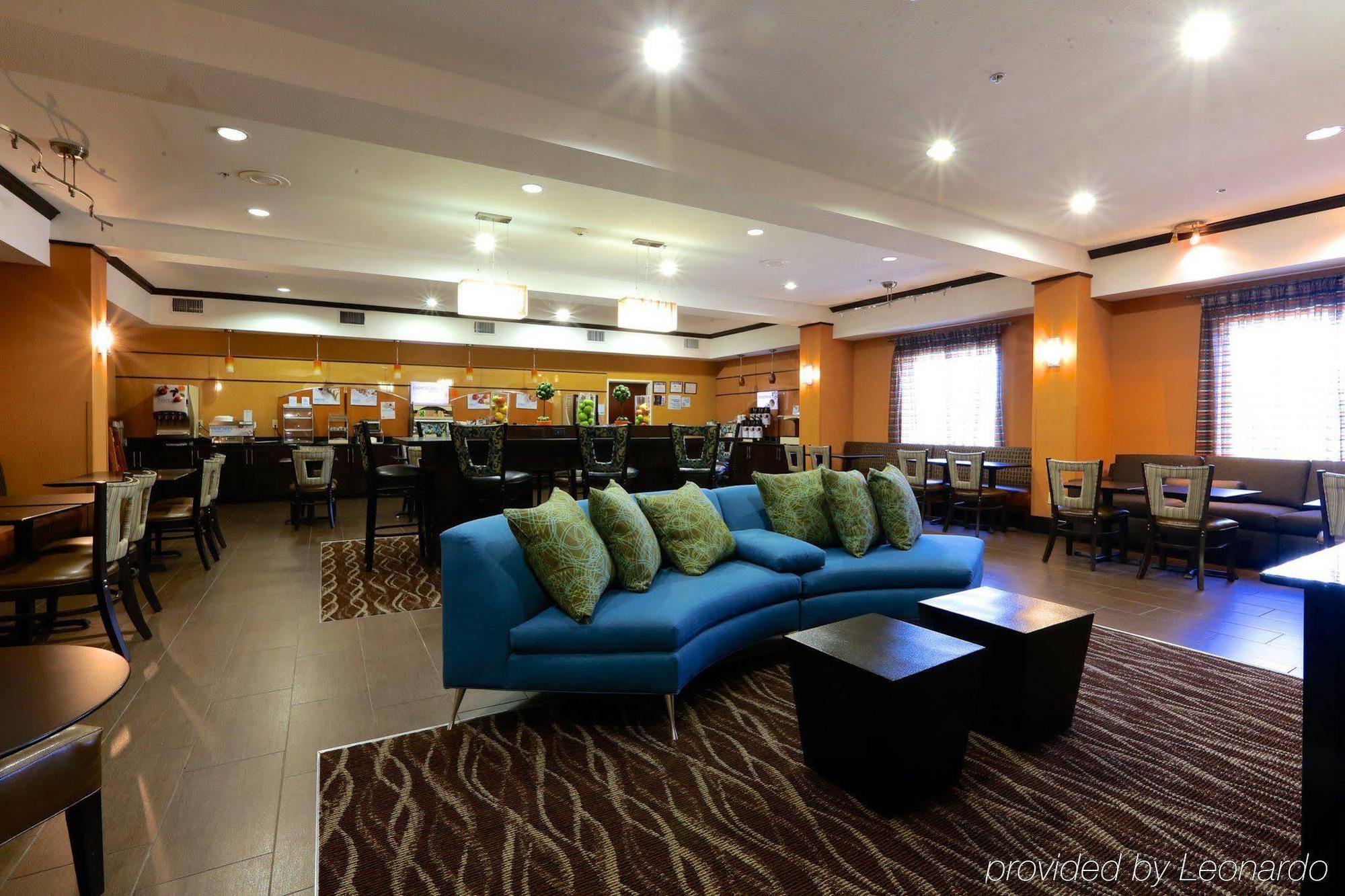 Holiday Inn Express Hotel & Suites Dallas West By Ihg Εξωτερικό φωτογραφία